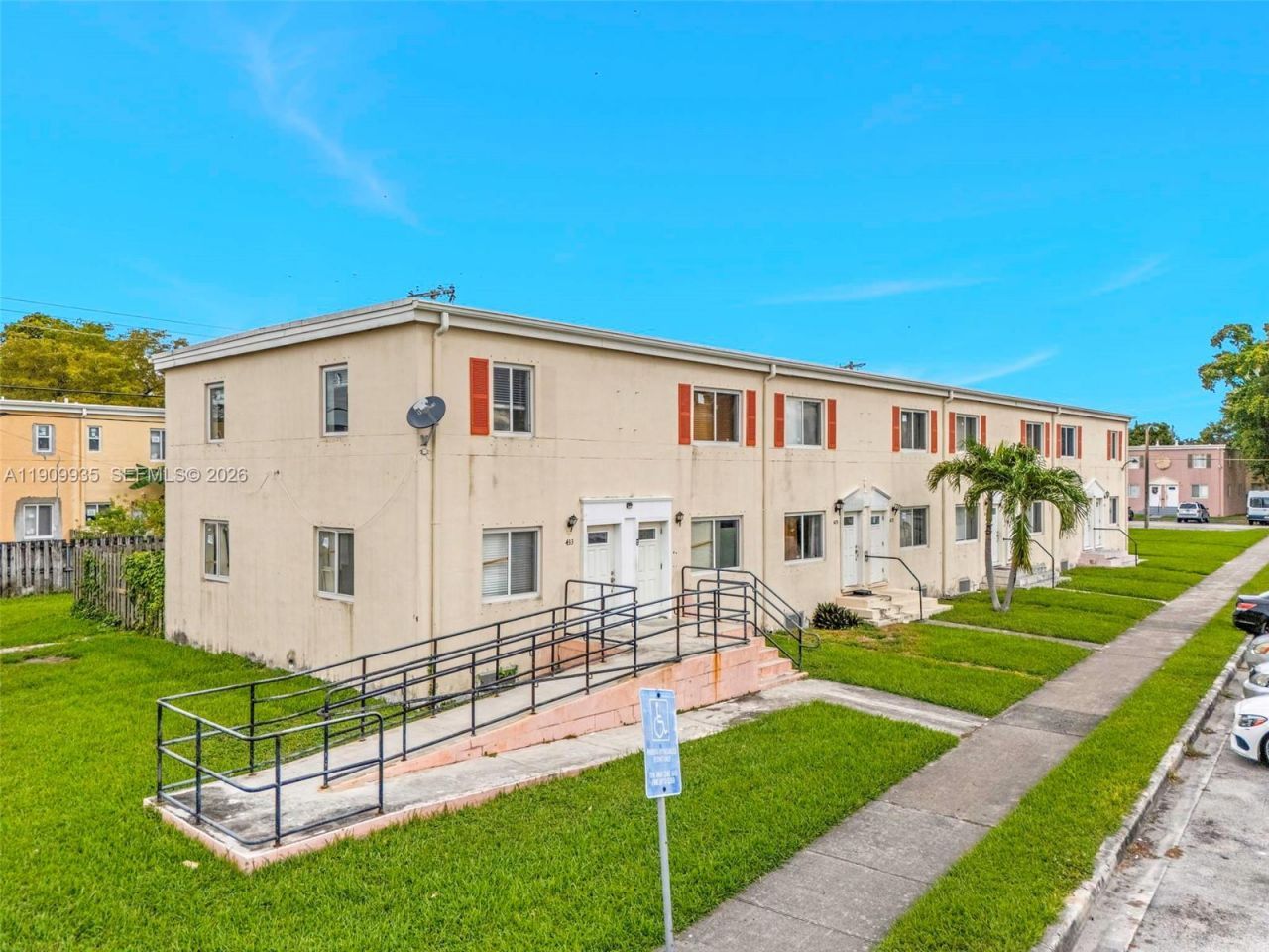 427 NW 84th Ter, Unit 427, Miami, FL 33150 Photo