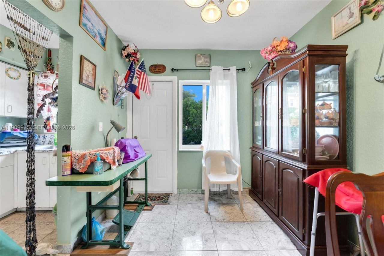 427 NW 84th Ter, Unit 427, Miami, FL 33150 Photo