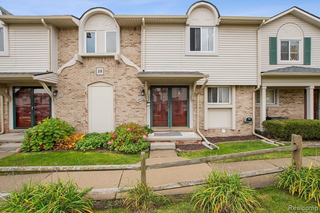 44563 Savery Drive, Canton, MI 48187 Main Photo