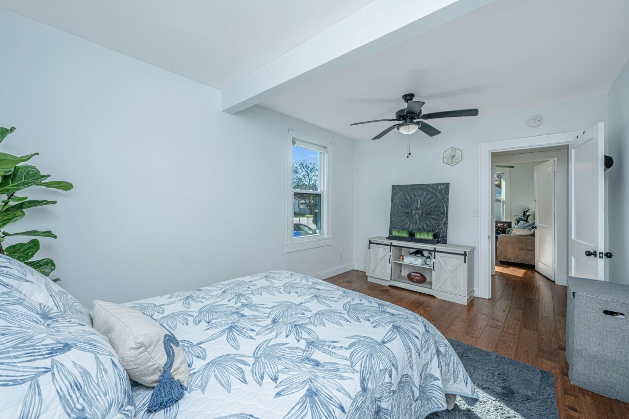 1328 Cottonwood Street Photo 13