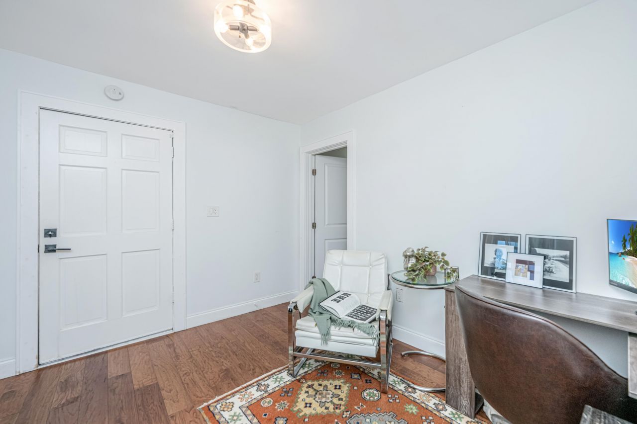 1328 Cottonwood Street Photo 21