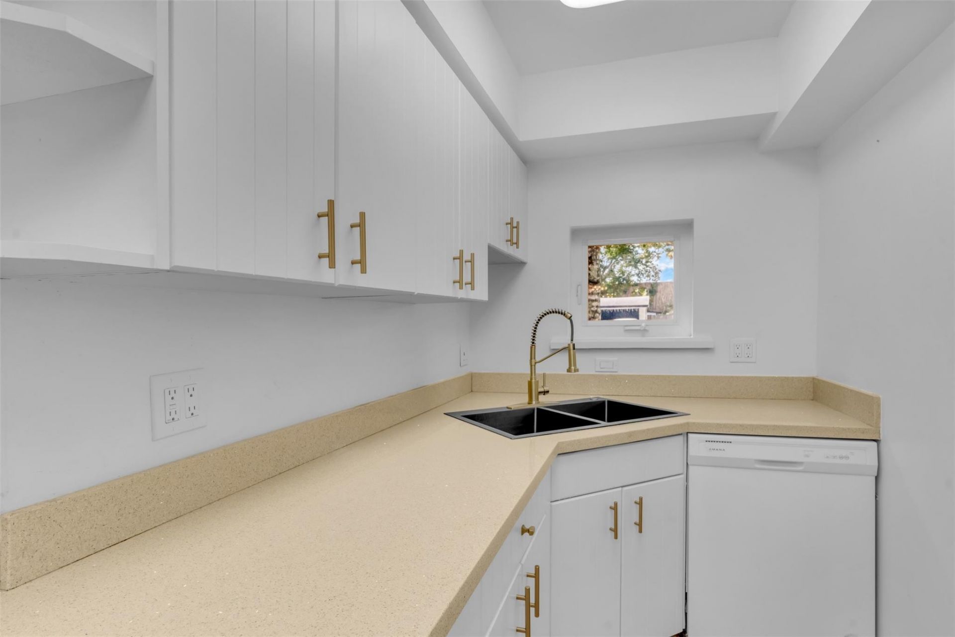 5181 SW 14th Street, Fort Lauderdale, FL 33317 Photo