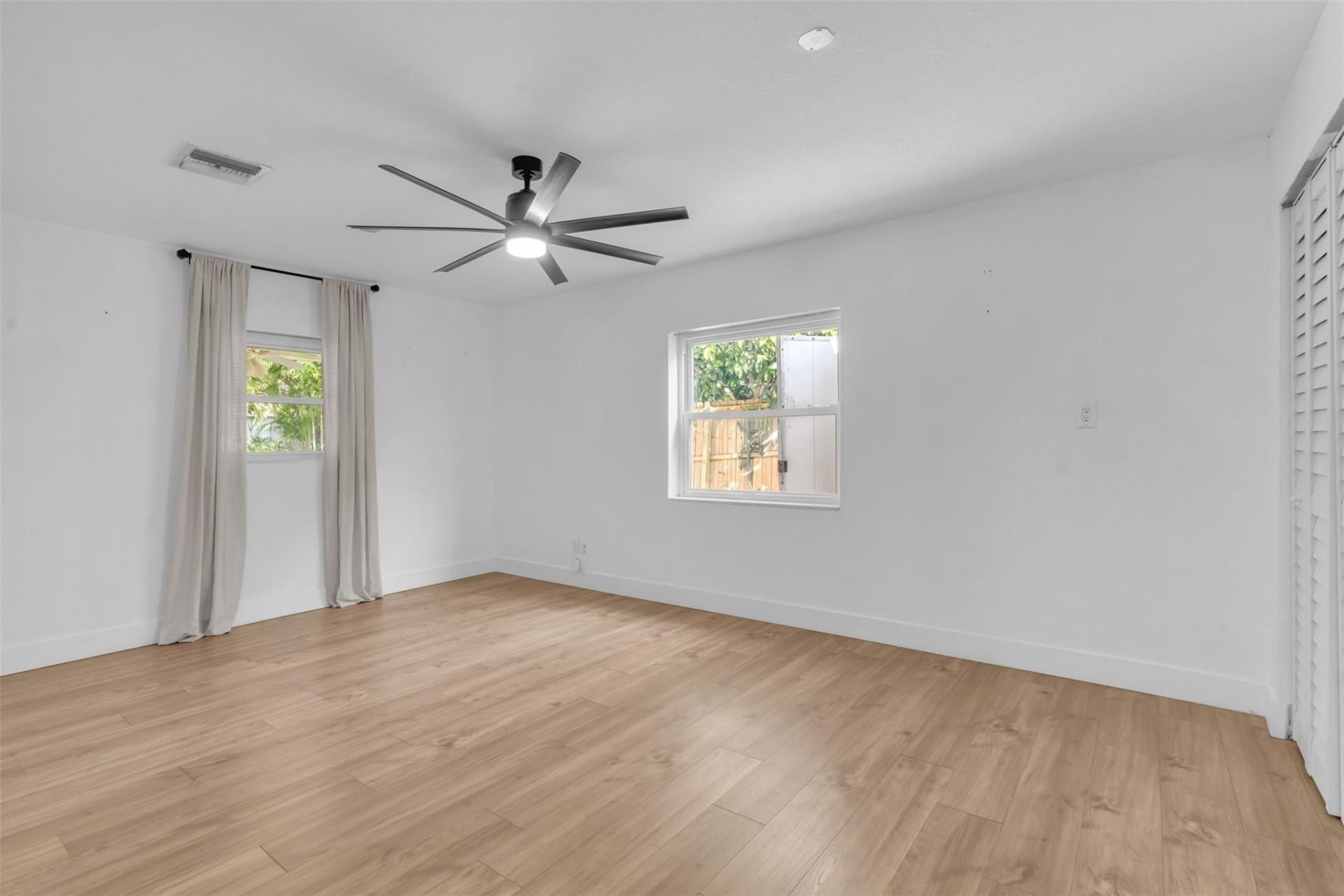 5181 SW 14th Street, Fort Lauderdale, FL 33317 Photo