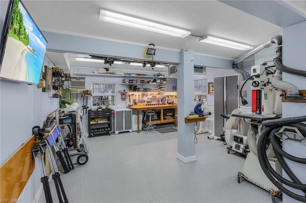 2357 Sapodilla Ln, Saint James City, FL 33956 Photo