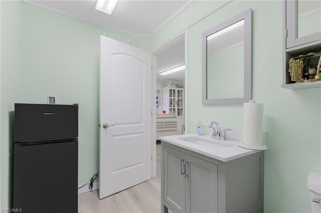 2357 Sapodilla Ln, Saint James City, FL 33956 Photo