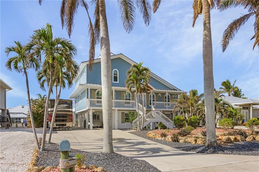 2357 Sapodilla Ln, Saint James City, FL 33956 Photo