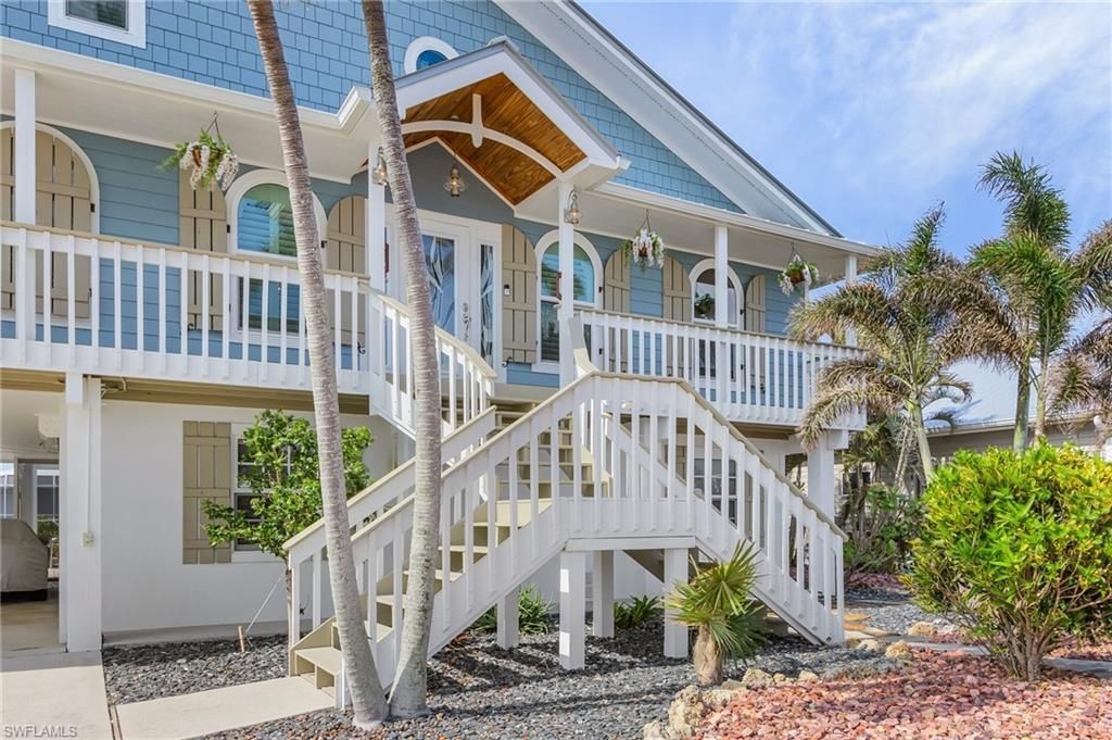 2357 Sapodilla Ln, Saint James City, FL 33956 Photo