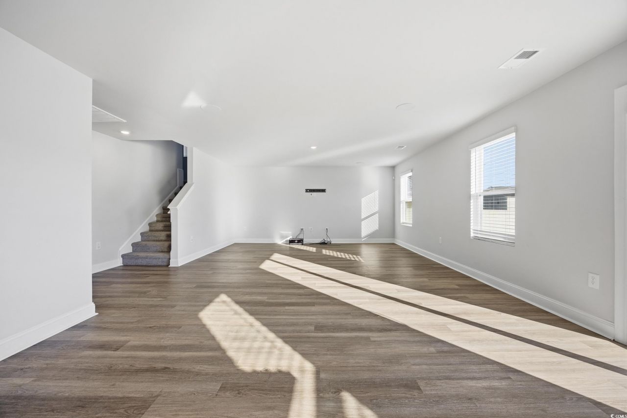 1052 Kinness Dr. Photo 12