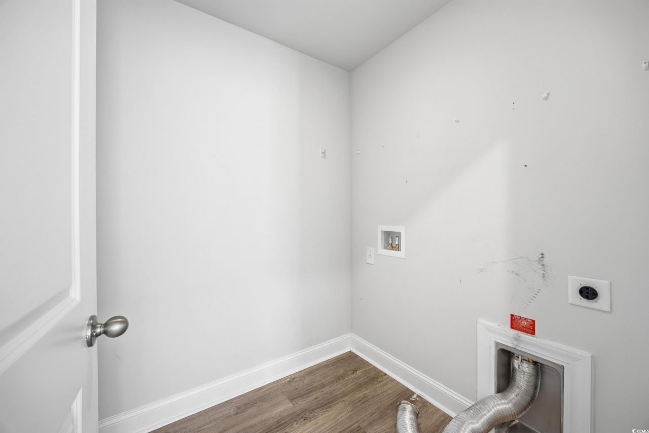 1052 Kinness Dr. Photo 24