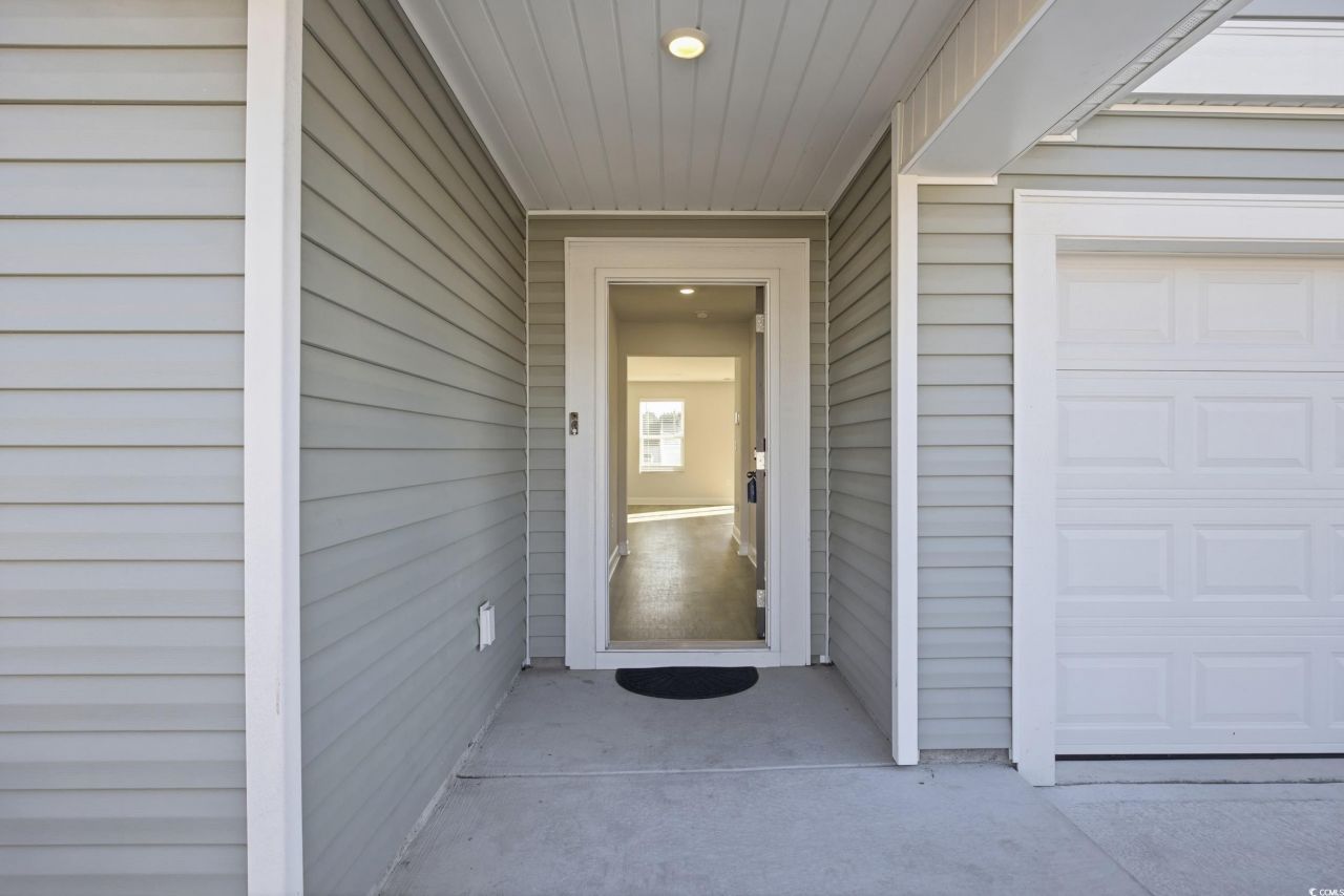 1052 Kinness Dr. Photo 5