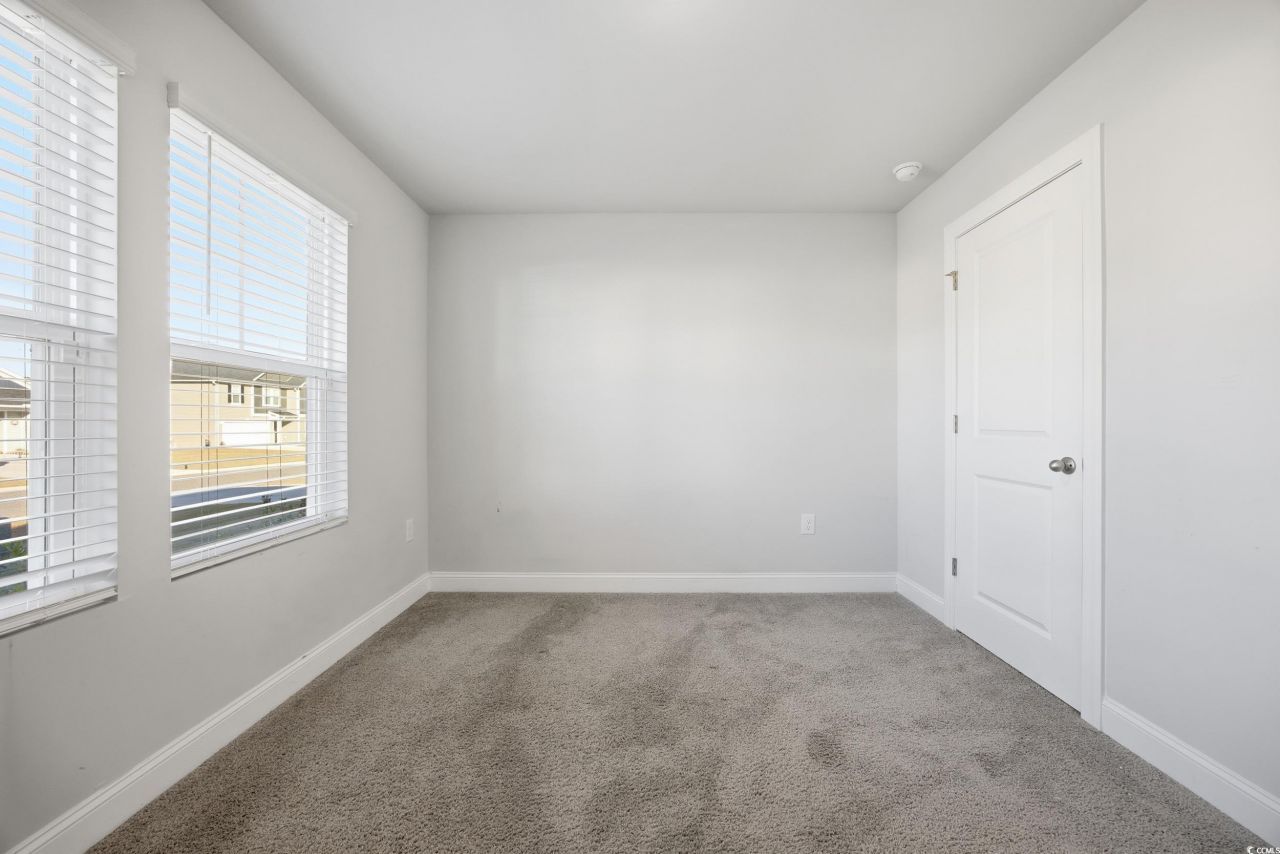 1052 Kinness Dr. Photo 8