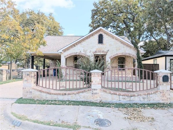 608 Holcomb Road, Dallas, TX 75217