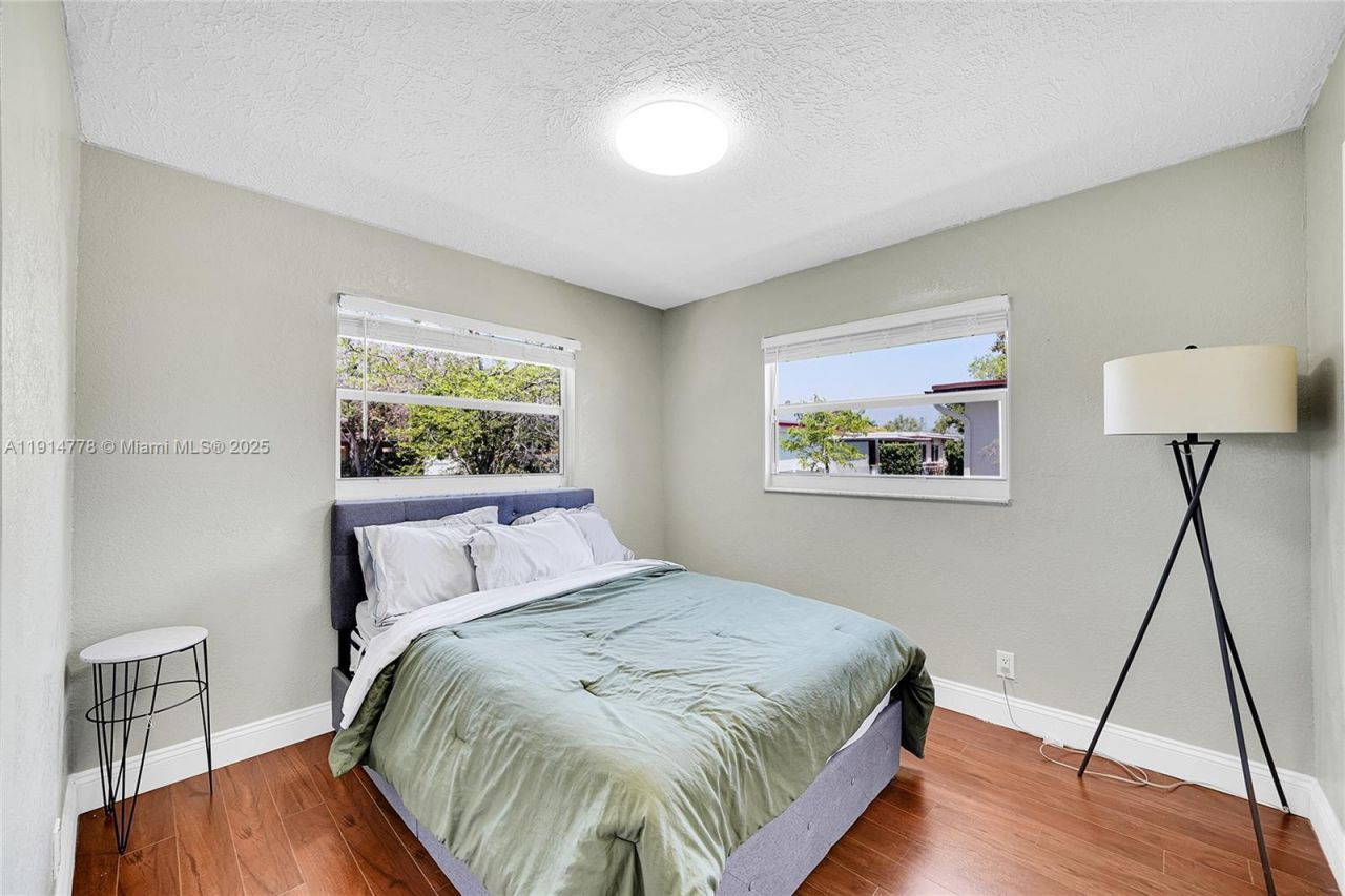 6001 NW 66th Ter, Tamarac, FL 33321 Photo