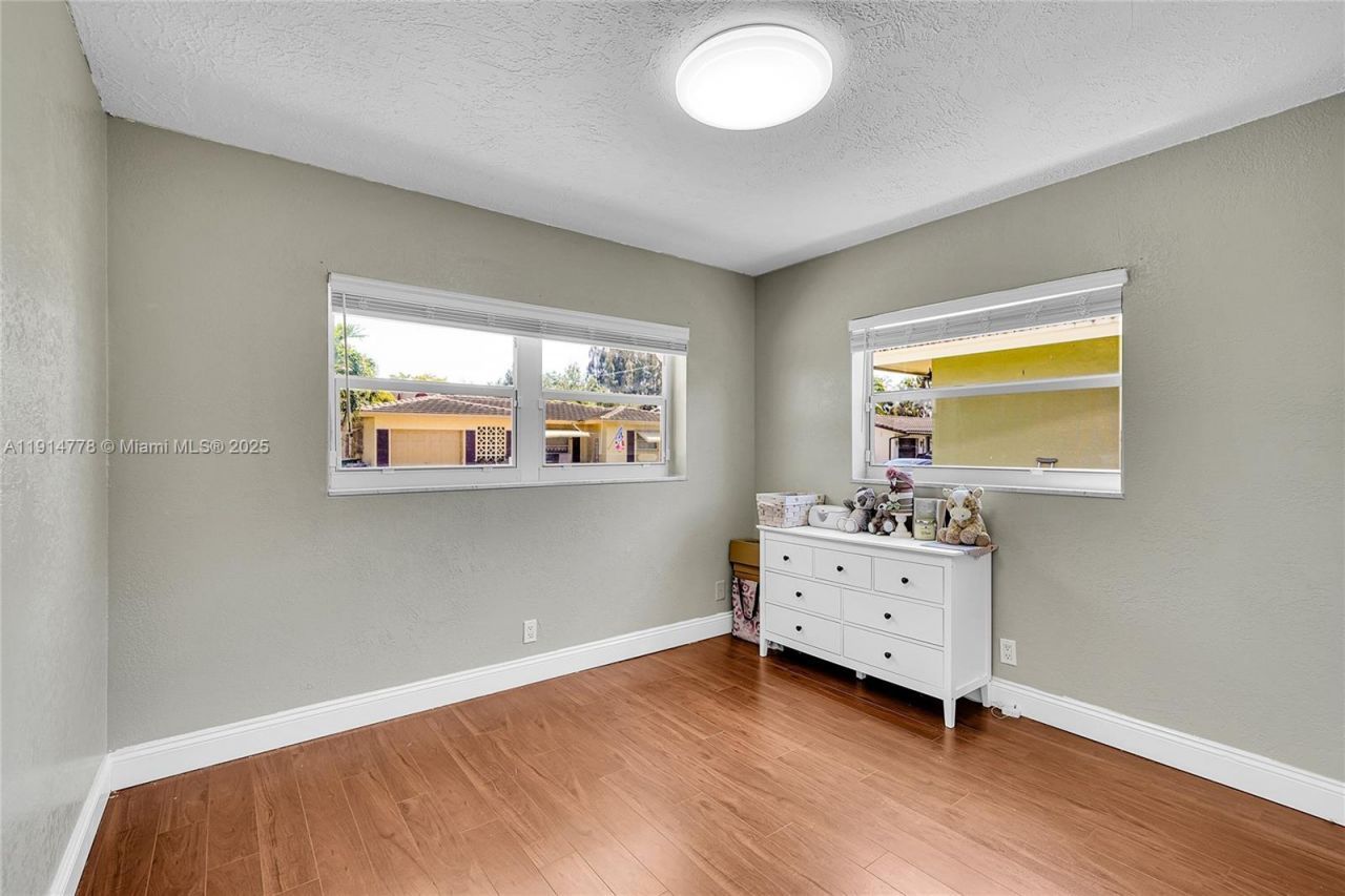 6001 NW 66th Ter, Tamarac, FL 33321 Photo