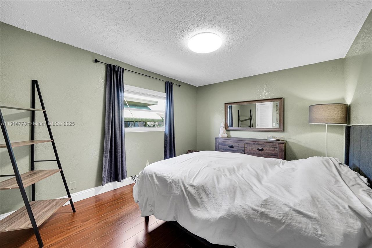 6001 NW 66th Ter, Tamarac, FL 33321 Photo