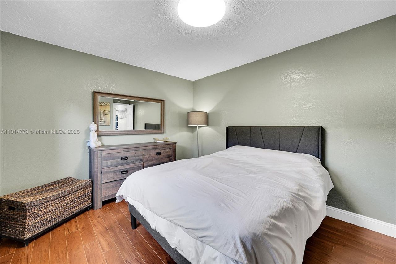 6001 NW 66th Ter, Tamarac, FL 33321 Photo