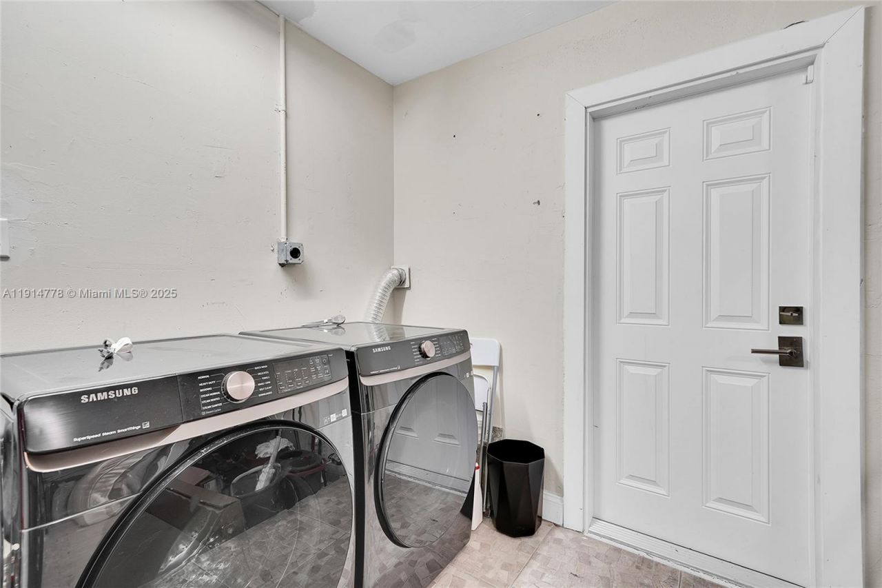 6001 NW 66th Ter, Tamarac, FL 33321 Photo