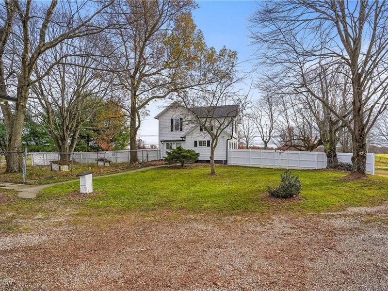 9865 Tallmadge Road, Diamond, OH 44412 Photo 16