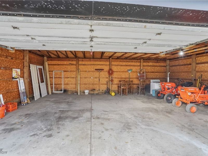 9865 Tallmadge Road, Diamond, OH 44412 Photo 19