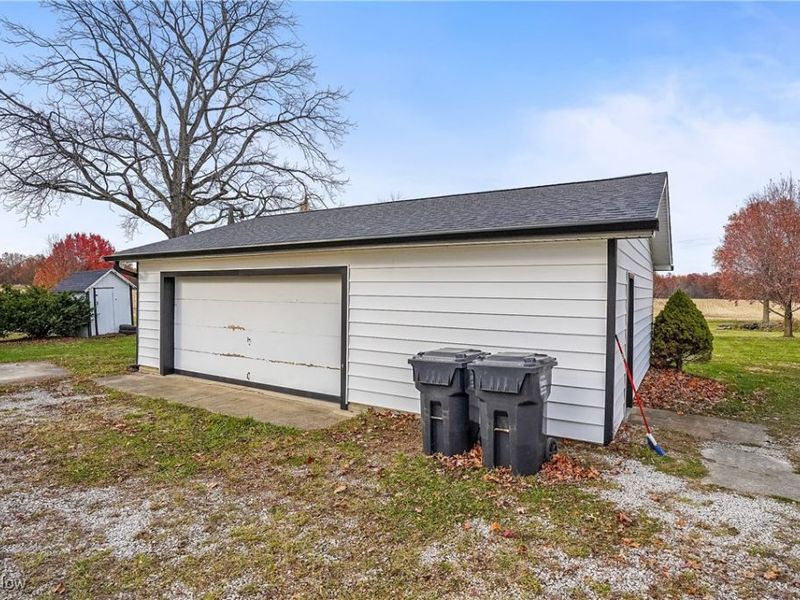 9865 Tallmadge Road, Diamond, OH 44412 Photo 21