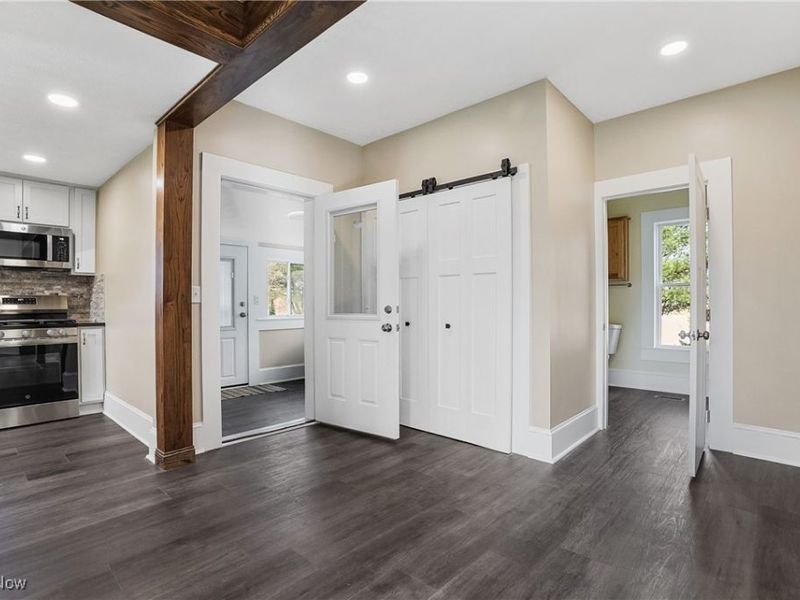 9865 Tallmadge Road, Diamond, OH 44412 Photo 31