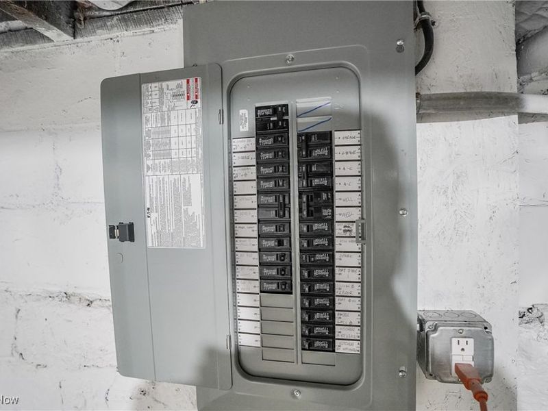 9865 Tallmadge Road, Diamond, OH 44412 Photo 47