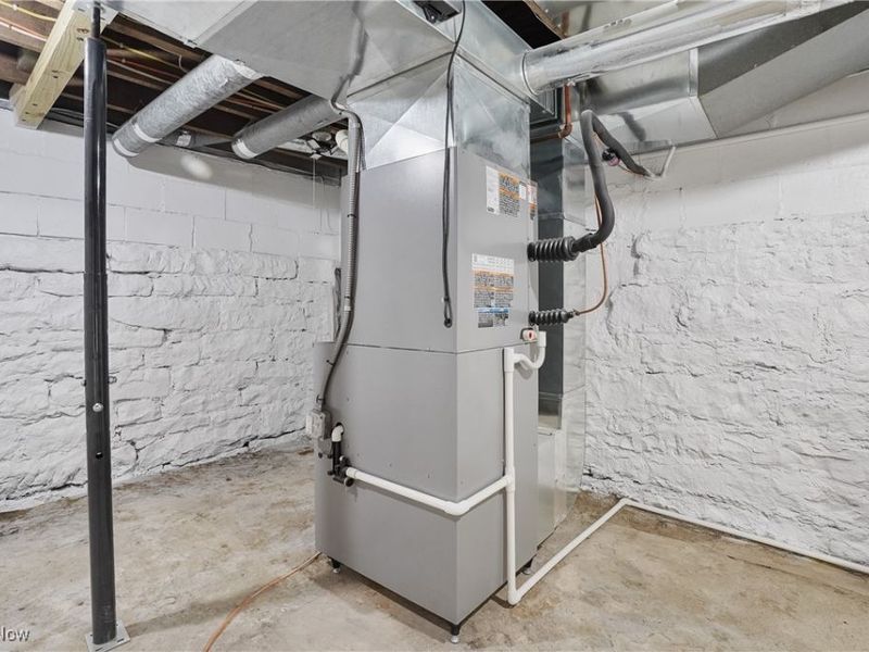 9865 Tallmadge Road, Diamond, OH 44412 Photo 48