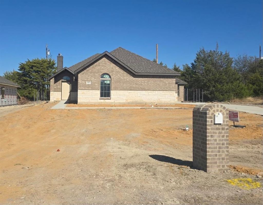 106 E Southbrook Drive, Glenn Heights, TX 75154 Main Photo