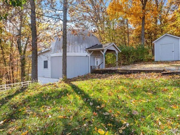 9775 Dogwood Drive, Bartelso, IL 62218