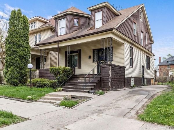 49 Richton Street, Highland Park, MI 48203