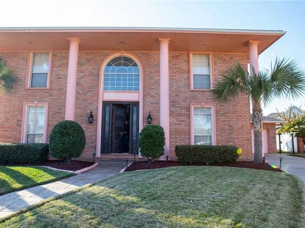 11211 ASPHODEL Drive, New Orleans, LA 70128