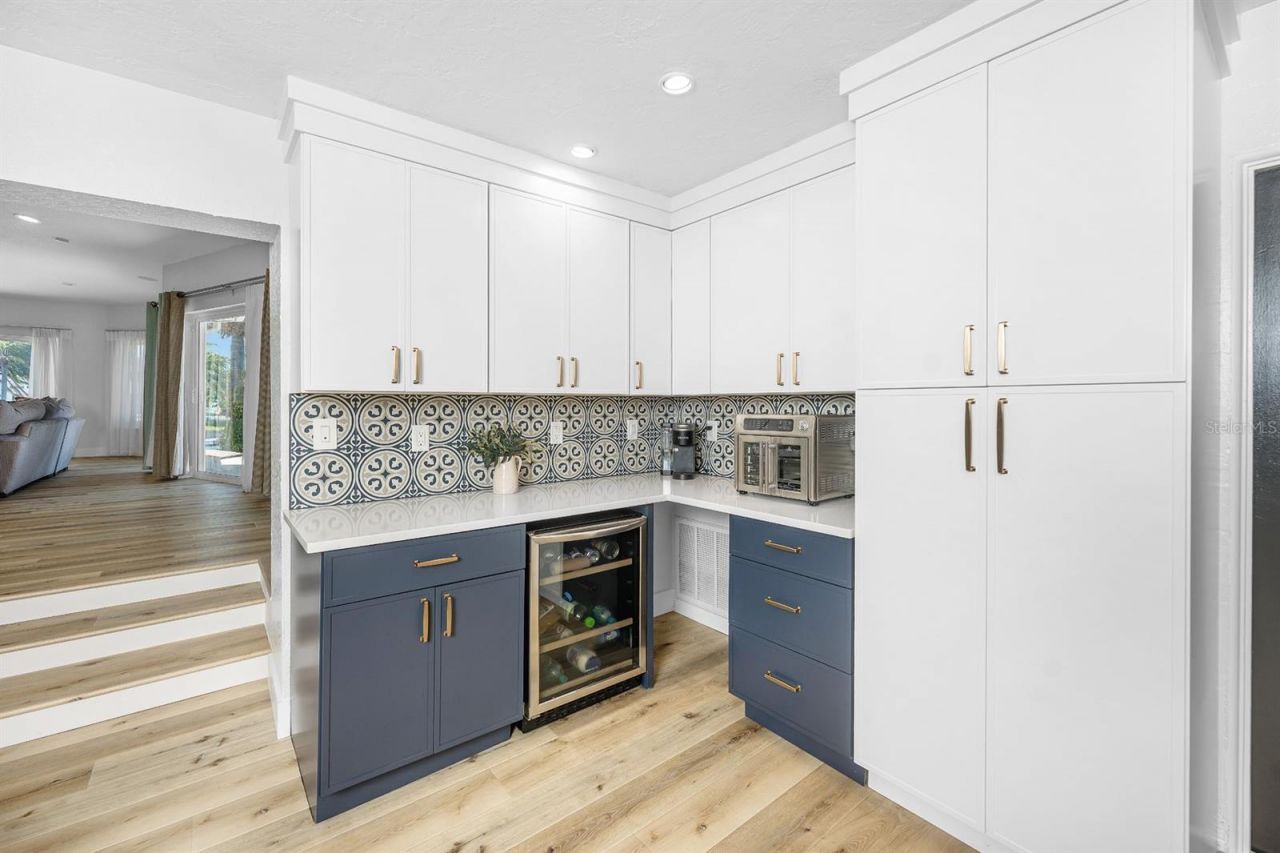 510 Lewis Boulevard Se, Saint Petersburg, FL 33705 Photo
