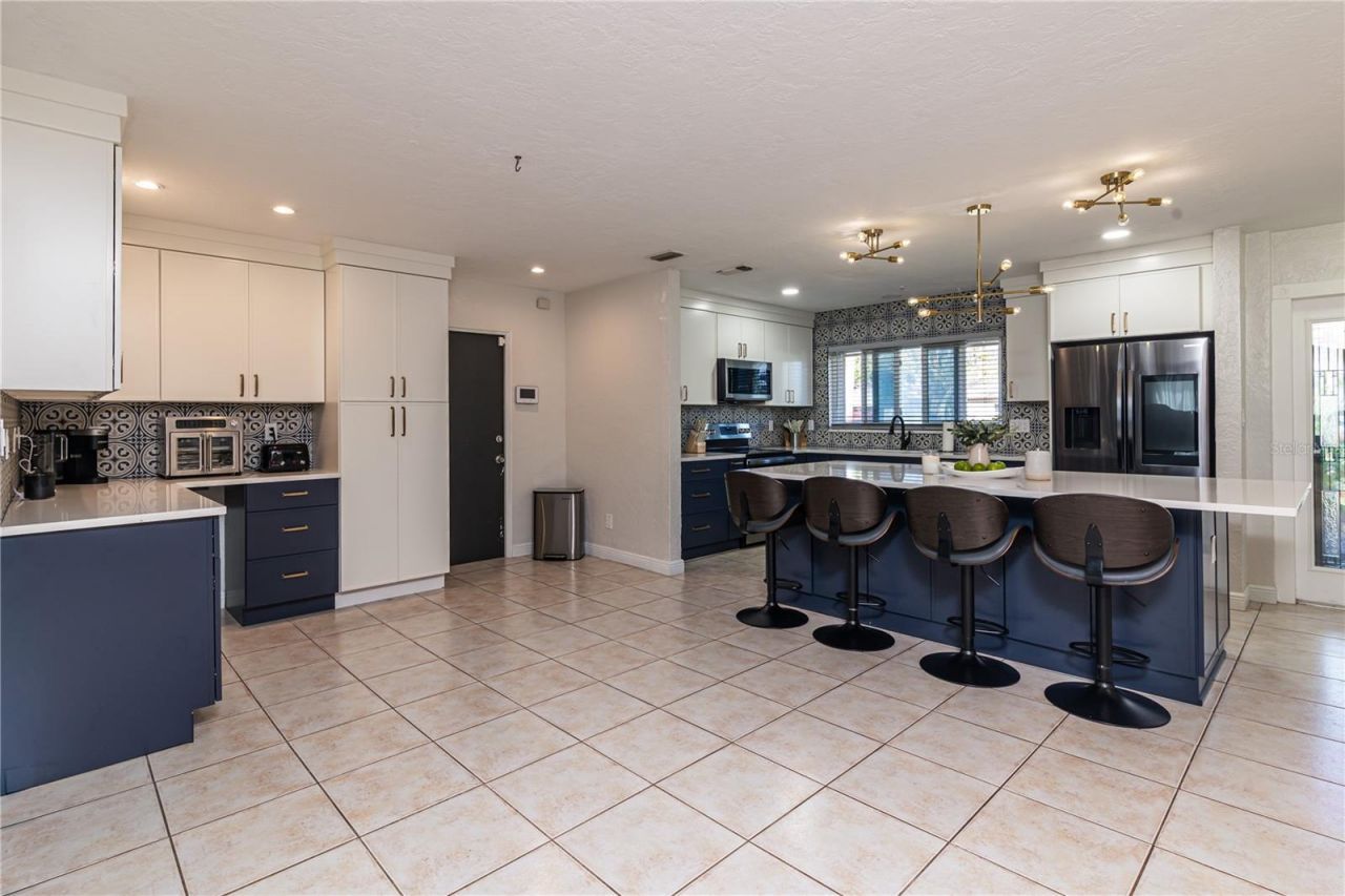 510 Lewis Boulevard Se, Saint Petersburg, FL 33705 Photo