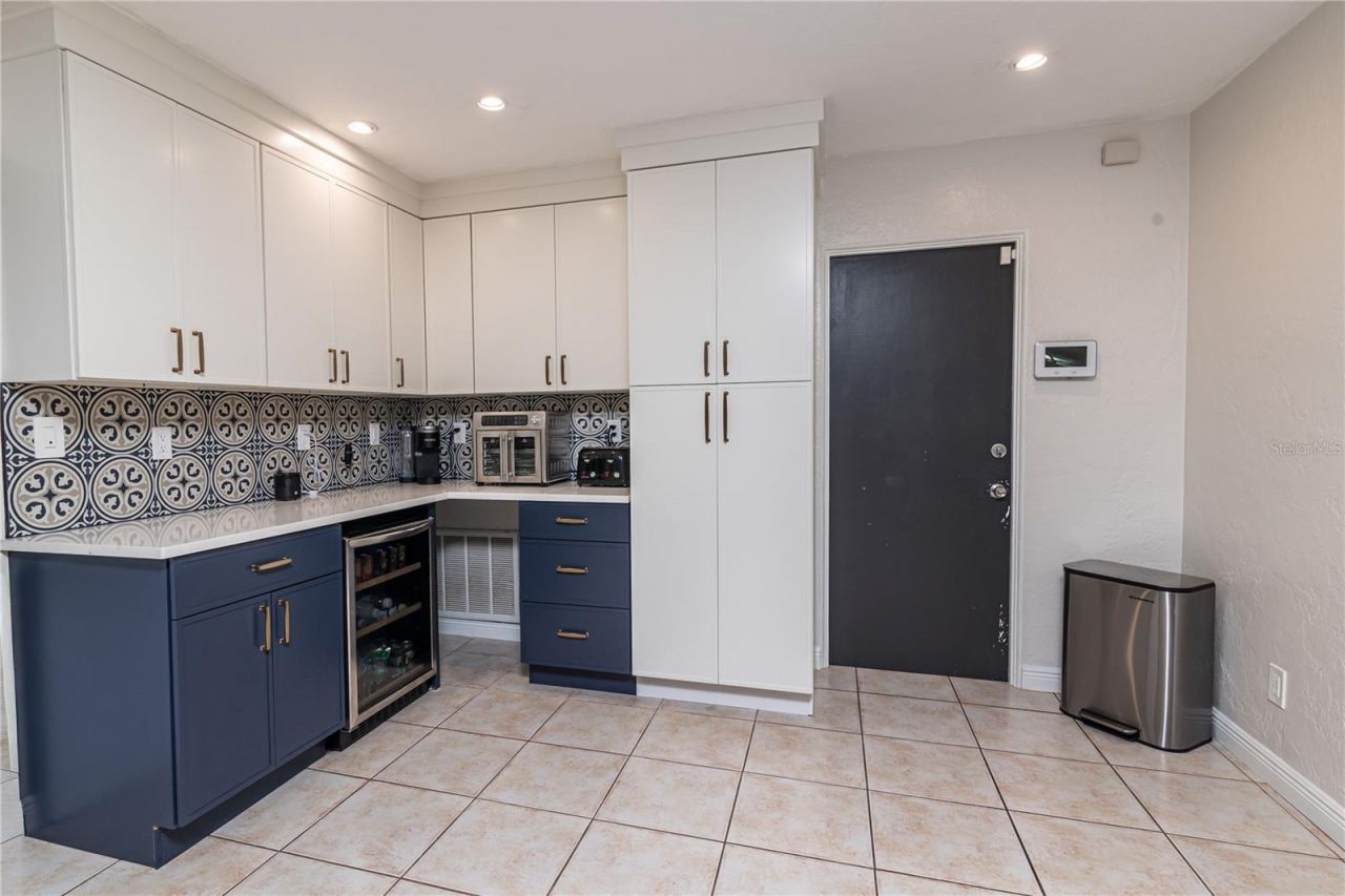 510 Lewis Boulevard Se, Saint Petersburg, FL 33705 Photo