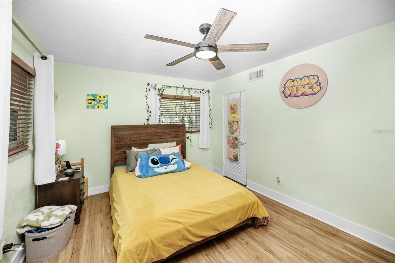 510 Lewis Boulevard Se, Saint Petersburg, FL 33705 Photo