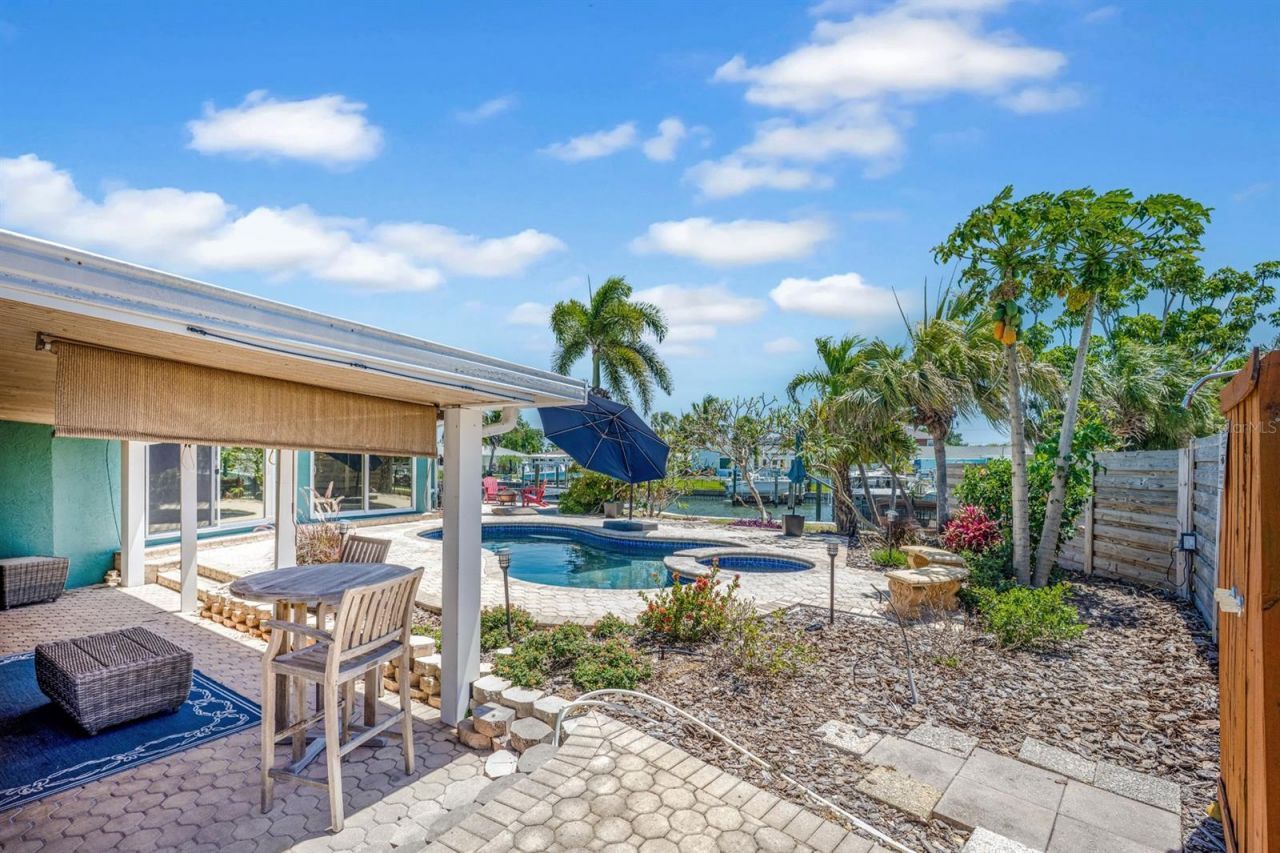 510 Lewis Boulevard Se, Saint Petersburg, FL 33705 Photo