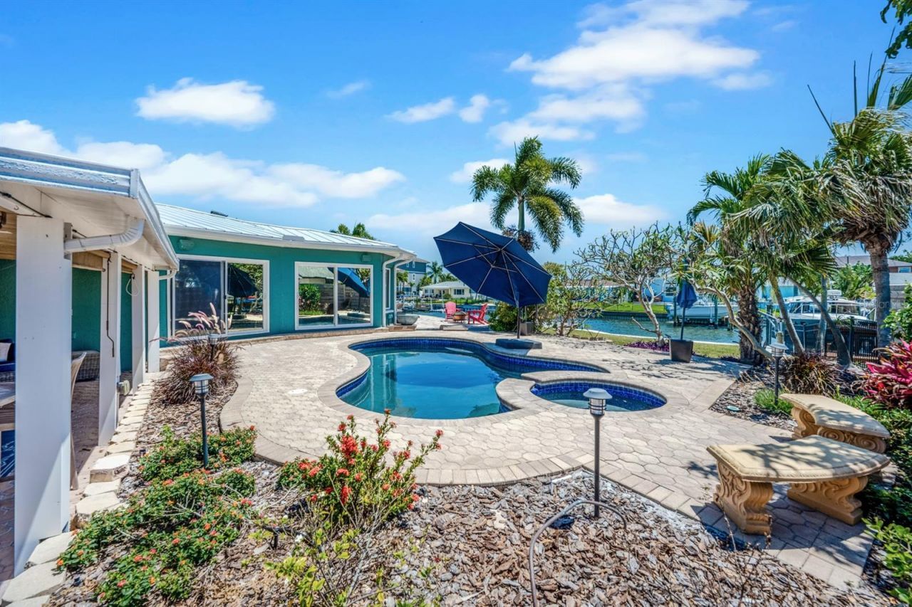 510 Lewis Boulevard Se, Saint Petersburg, FL 33705 Photo