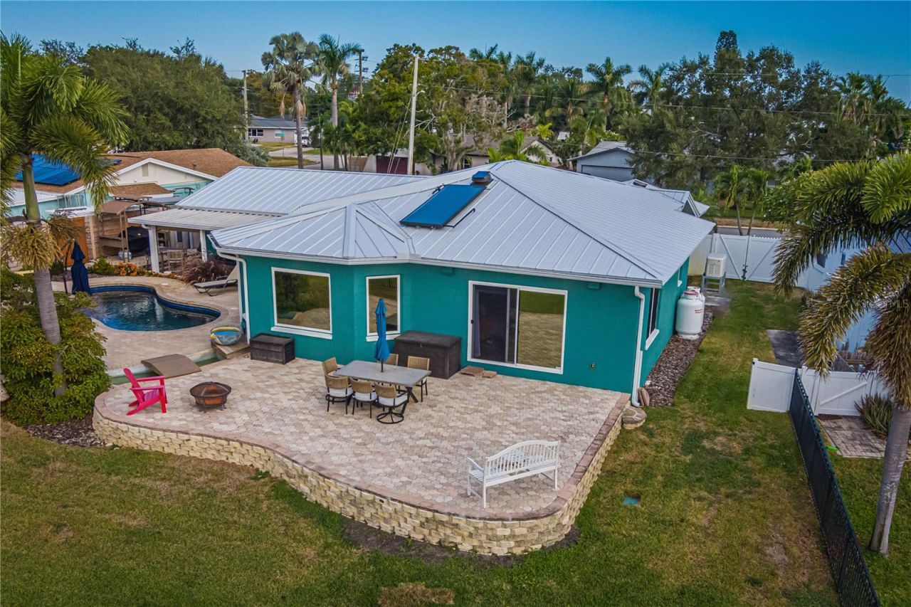 510 Lewis Boulevard Se, Saint Petersburg, FL 33705 Photo