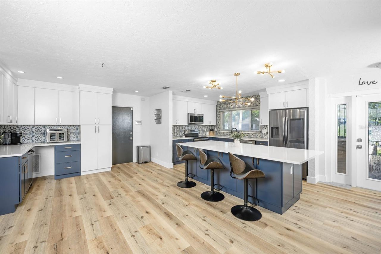 510 Lewis Boulevard Se, Saint Petersburg, FL 33705 Photo
