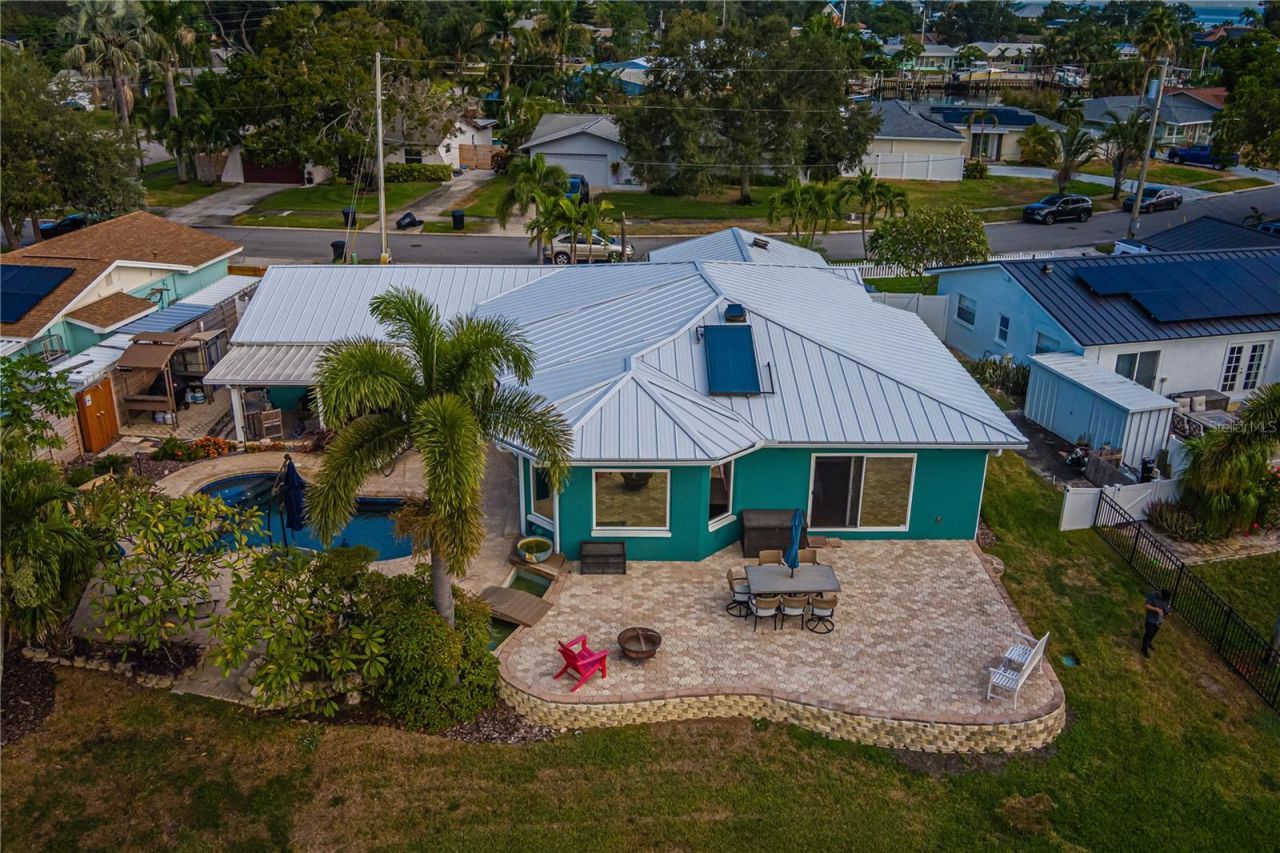 510 Lewis Boulevard Se, Saint Petersburg, FL 33705 Photo