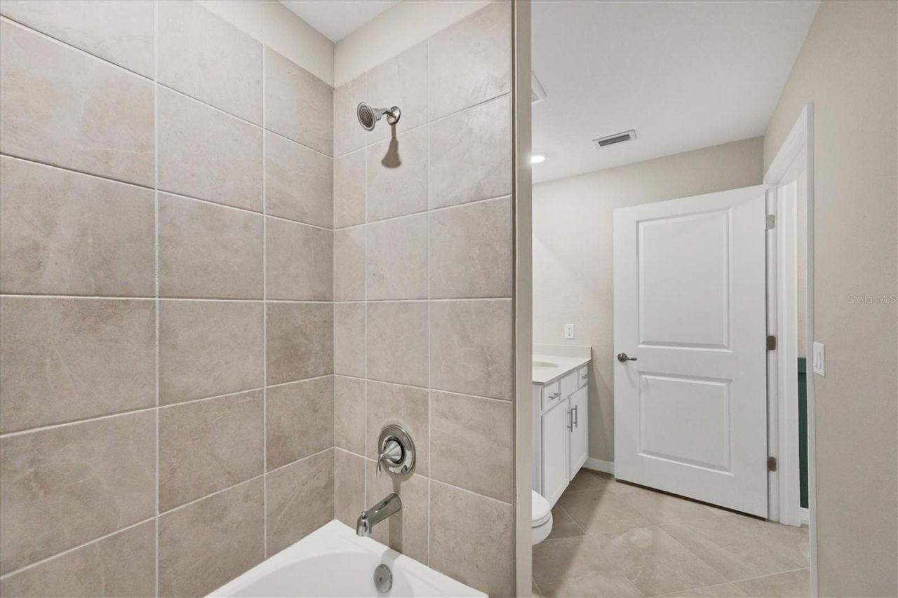 14191 Heritage Landing Boulevard, Unit 1215, Punta Gorda, FL 33955 Photo