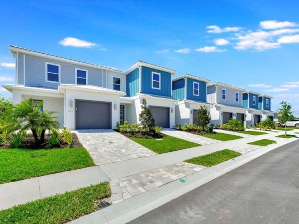 7869 SPECTRUM DRIVE, KISSIMMEE, FL 34747