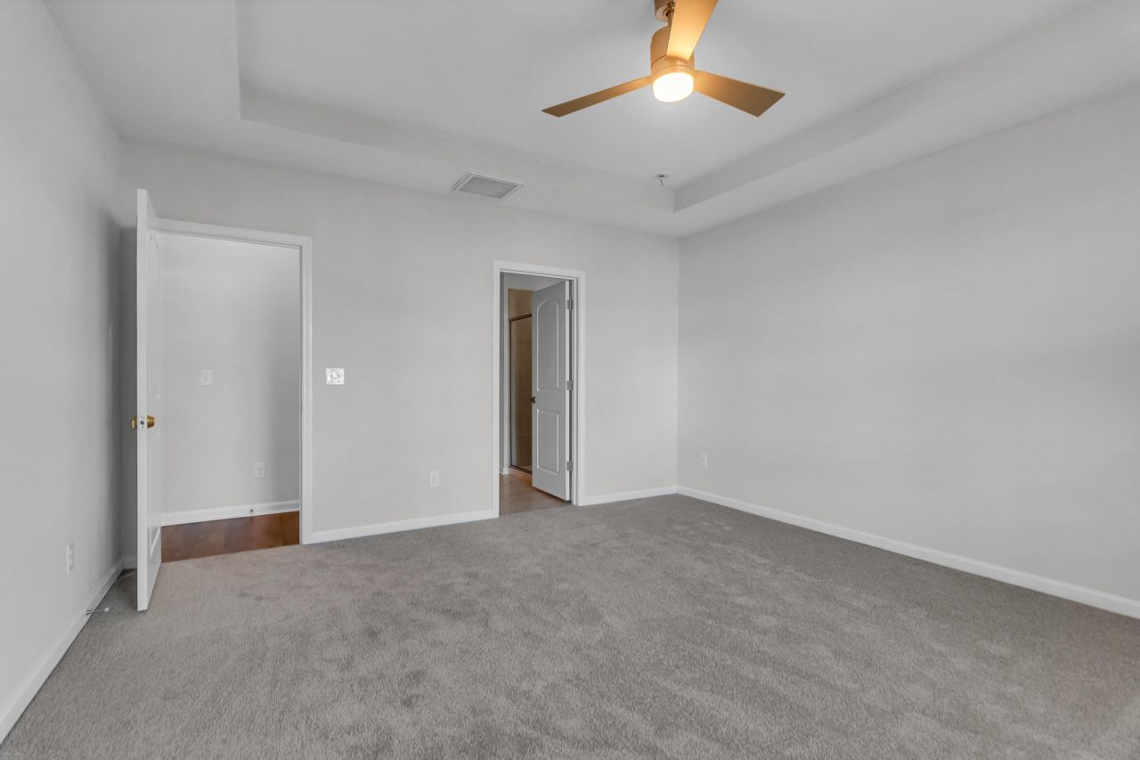 293 Saxony Loop Photo 19