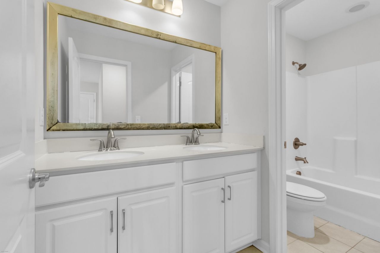 293 Saxony Loop Photo 33