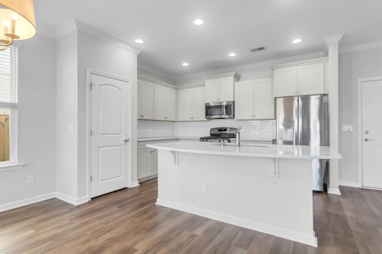 293 Saxony Loop Photo 8