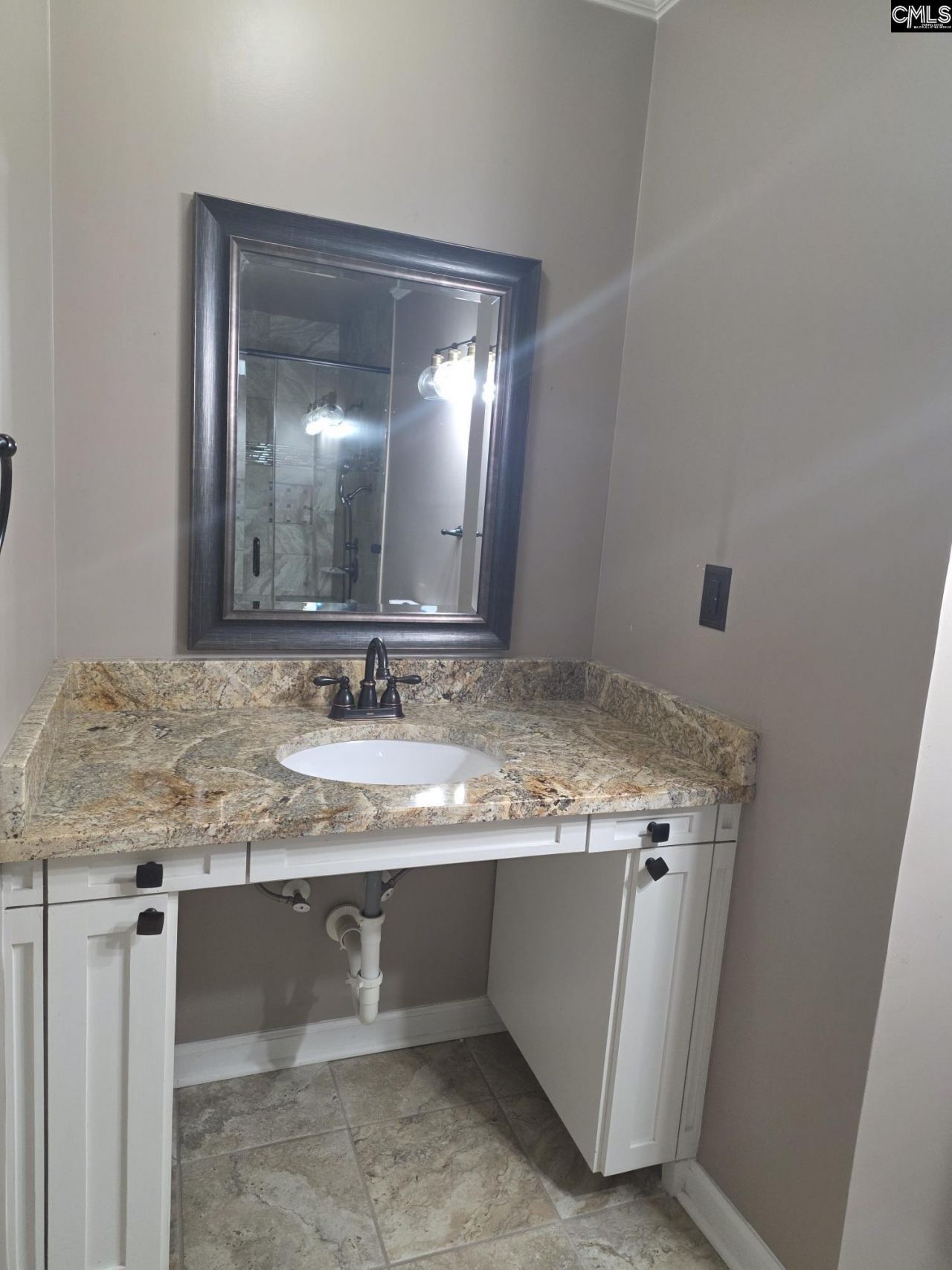 500 Castle Ridge Drive Photo 12