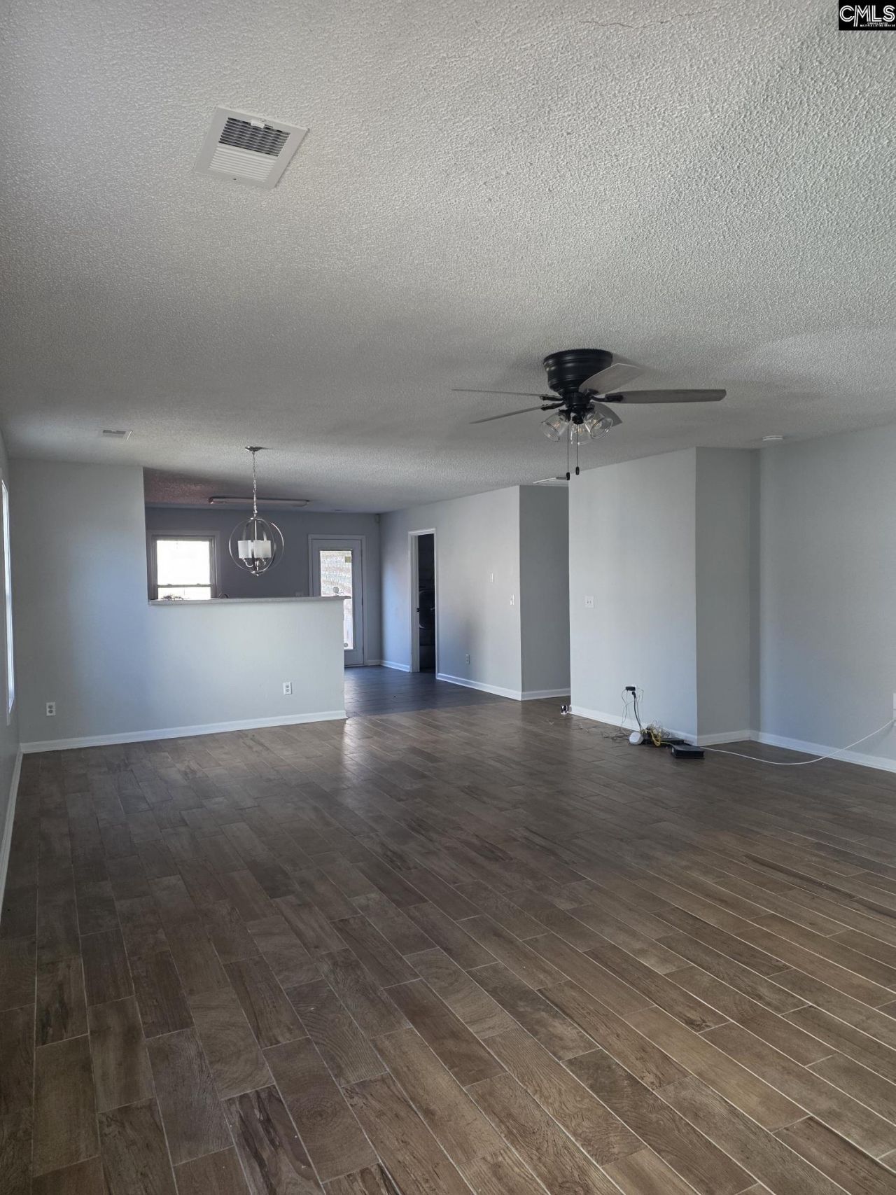 500 Castle Ridge Drive Photo 4