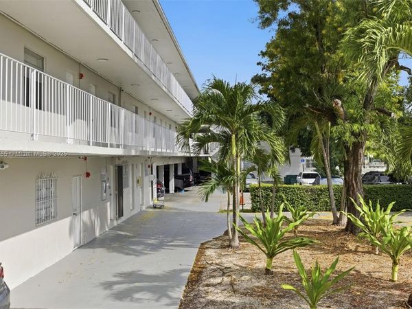 2405 NW 135th St, Unit 228, Opa-Locka, FL 33167