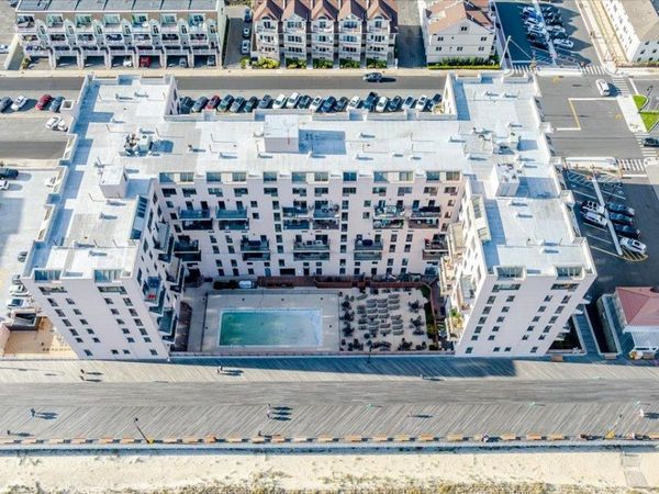 100 W Broadway, Unit 6W, Long Beach, NY 11561