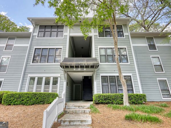 211 Summit North Drive NE, Unit # 211, Atlanta, GA 30324